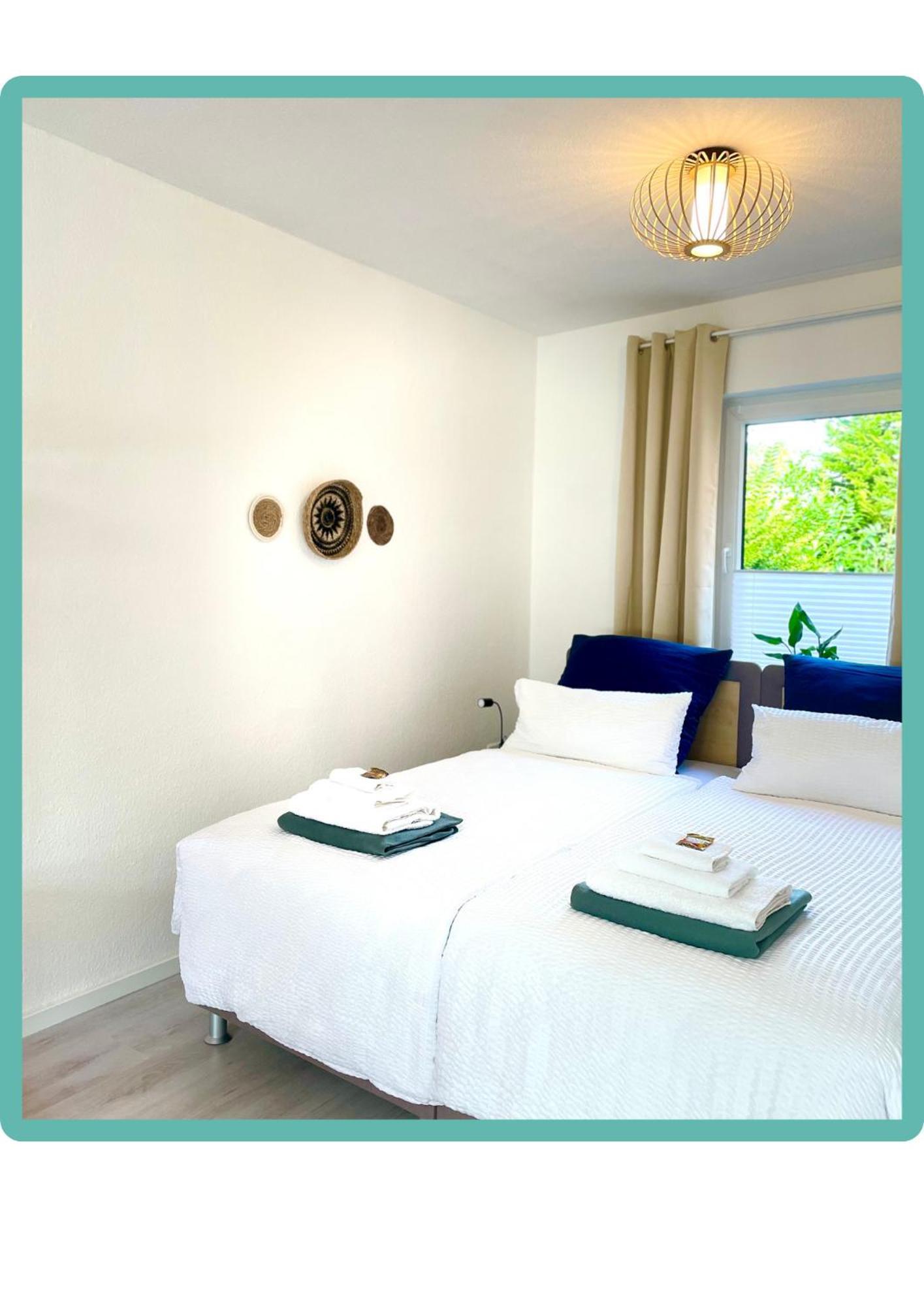 Wlan,Smart Tv,4 Betten, Zentral Emden Esterno foto